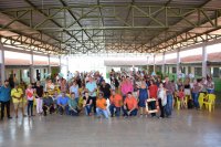 Prefeita Gislaine Lebrinha e Vice Prefeito Jaime juntamente com Vereadores fazem entregas de presentes para mães na zona rural da linha 04 e 33.