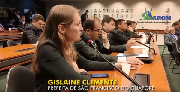 PREFEITA GISLAINE LEBRINHA ESTEVE EM BRASÍLIA BUSCANDO RECURSOS