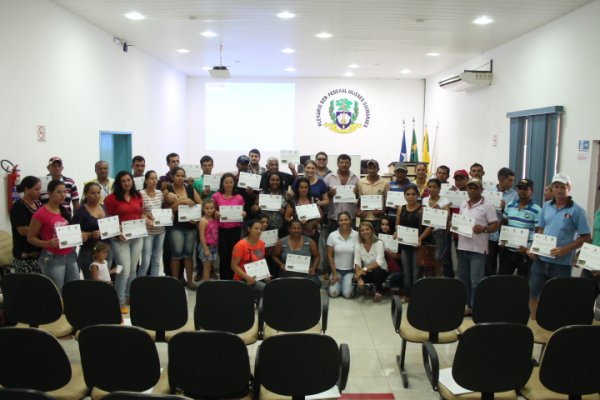 Secretaria Municipal de Educação Realiza Curso de Capacitação para Motorista e Monitores do Transporte Escolar em São Francisco do Guaporé