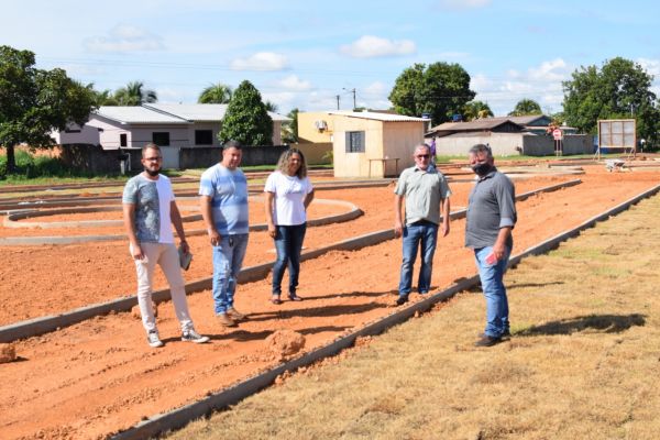 Prefeito em exercício visita obras municipais em andamento