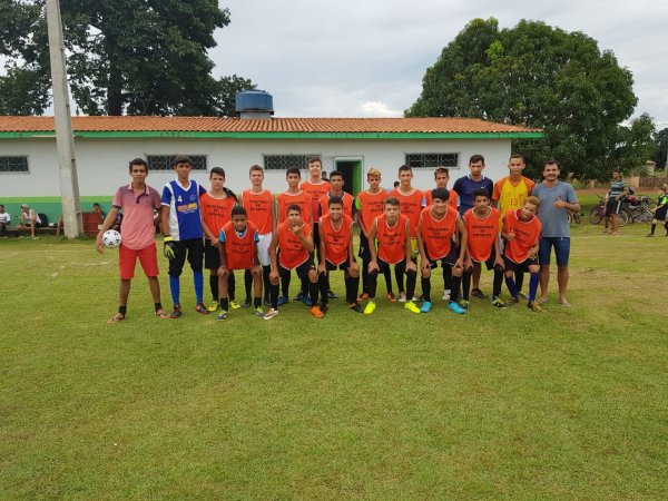 Escolinha de Futebol de São Francisco do Guaporé realiza amistoso contra Escolinha de Cacoal